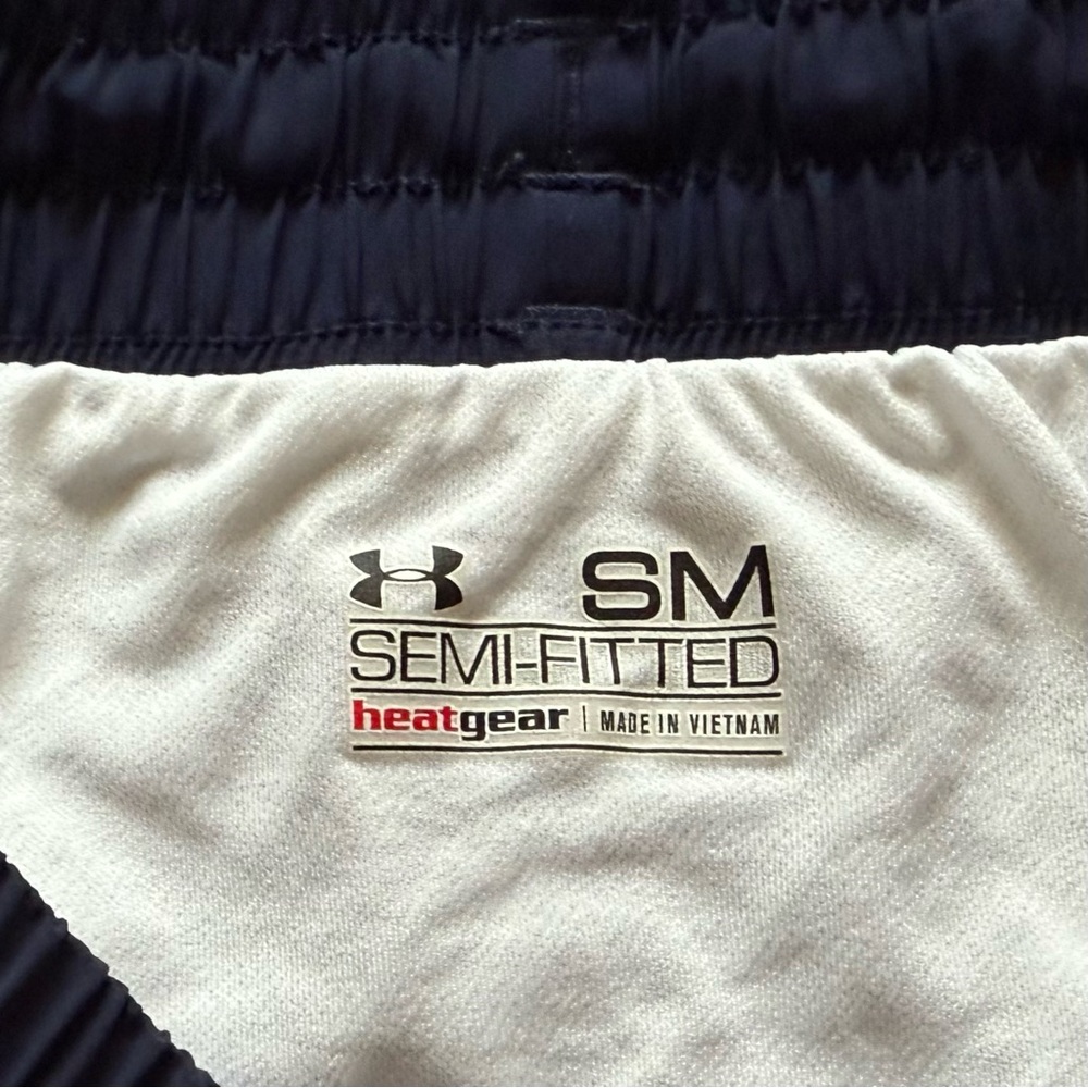 ✝️ Under Armour | LIKE NEW • Gray & Navy University of Pittsburgh Running Shorts - Picture 6 of 7